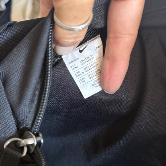 Nike F.C. Joga Bonito Black Soccer Backpack With White Graphics & Logo Patch - Picture 7 of 7